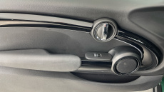 MINI Hatchback 135kW Cooper S Level 2 33kWh 3dr Auto Electric Hatchback